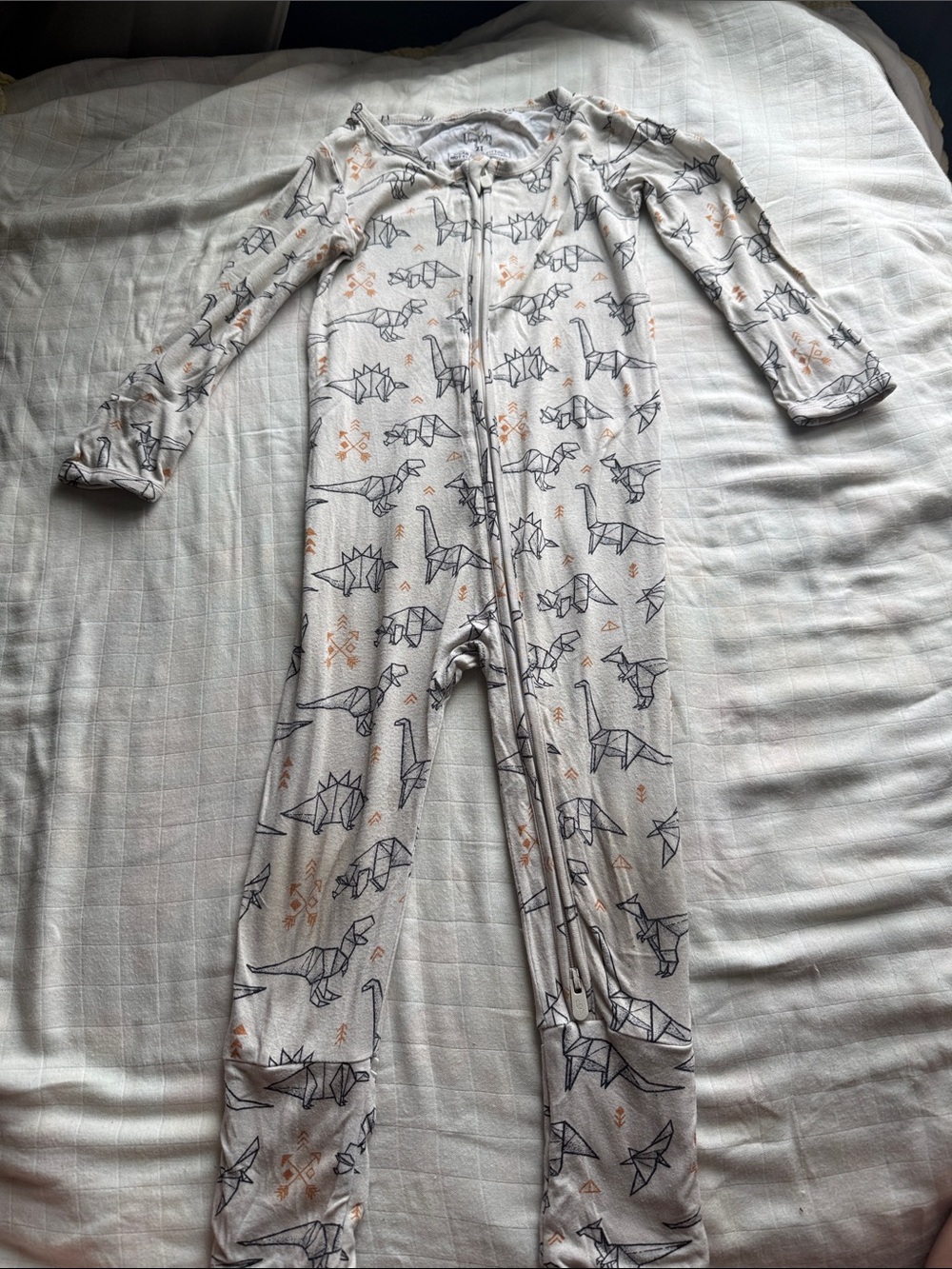 Origami dinosaur pjs - Picture 5 of 6
